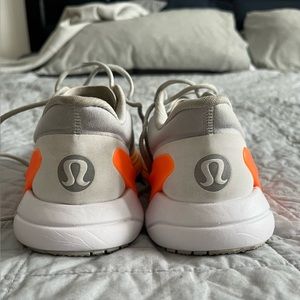 Lululemon blissfeel running shoe size 7